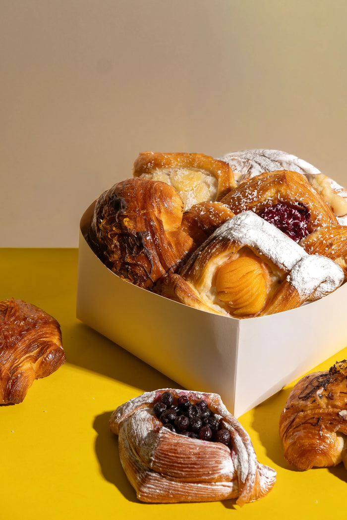 FACTURAS & PASTRIES