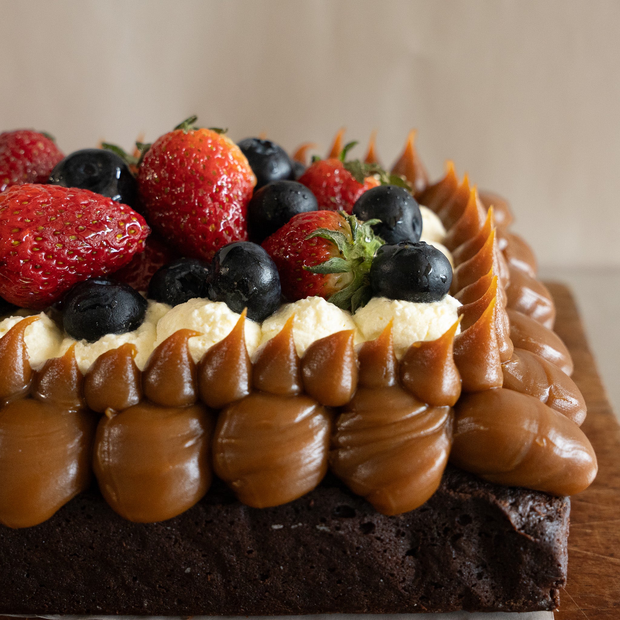 Donatella Cake