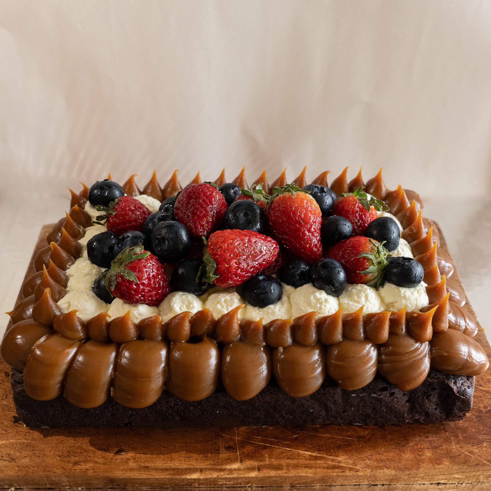 Donatella Cake