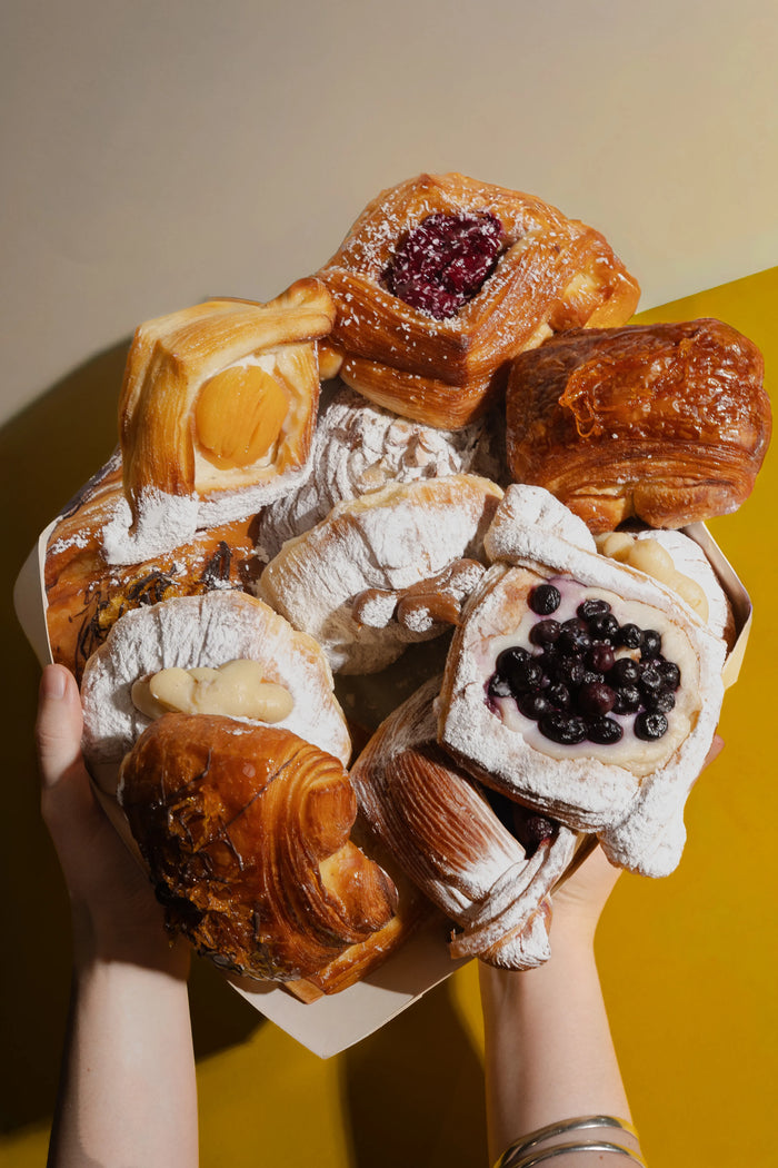 FACTURAS & PASTRIES